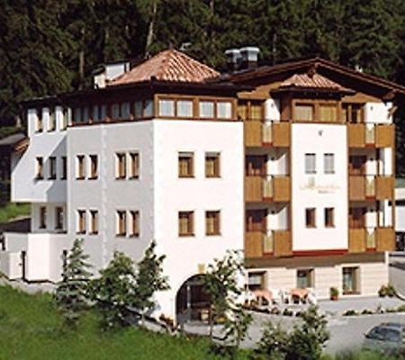 Hotel Laerchenhain St. Valentin auf der Haide Exterior foto