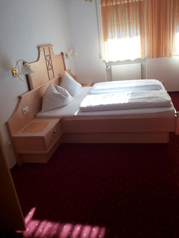 Hotel Laerchenhain St. Valentin auf der Haide Zimmer foto